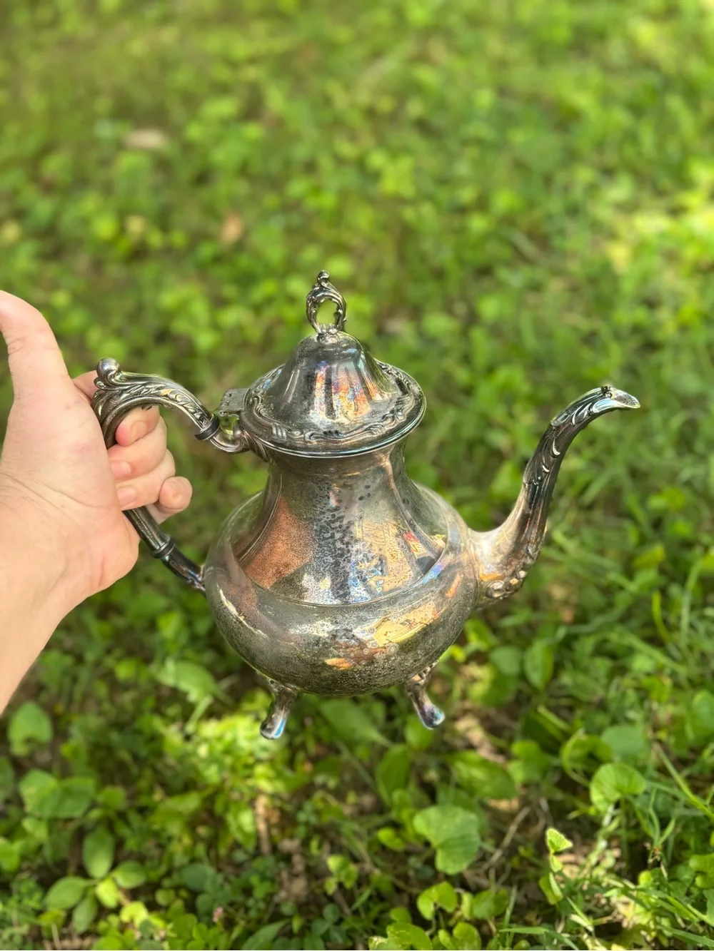 Vintage ornate silver plated tea pot/coffee pot